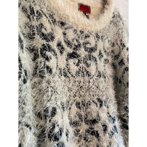 Celsius Premium Soft Sweater - Picture 3 of 5